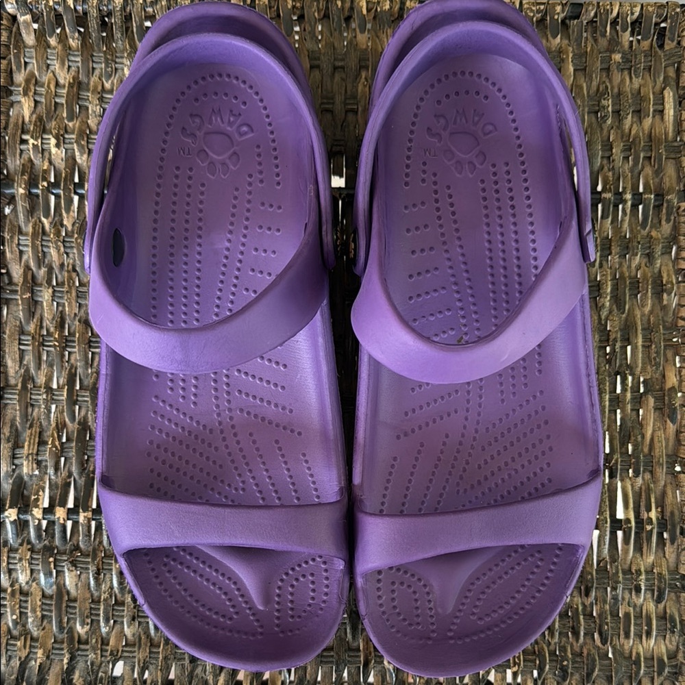 DAWGS Women's 3-Strap Sandals Size 9‎